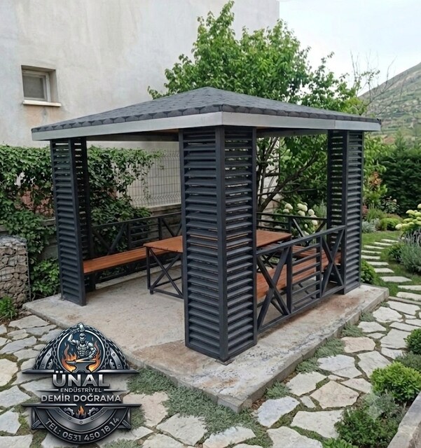 kamelya Çardak