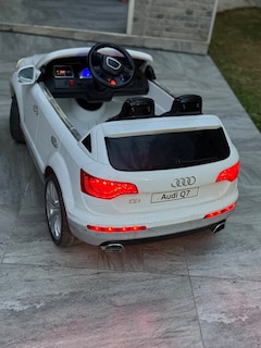 Audi Q7 Akülü Araba - 2