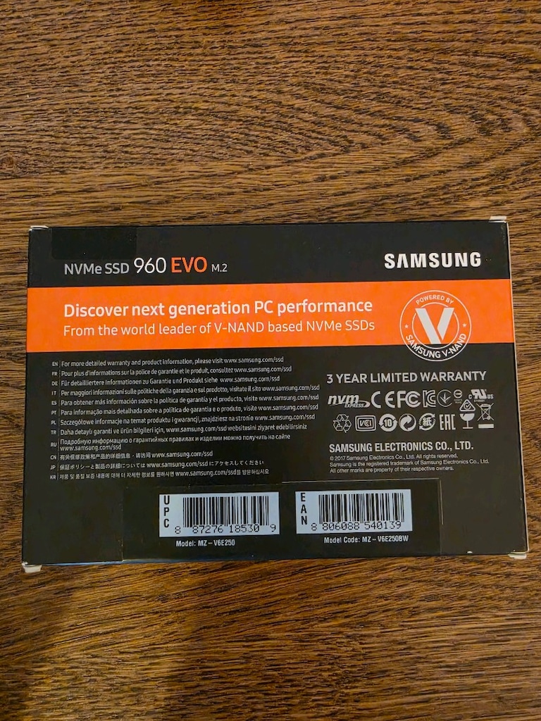 Samsung 960 EVO M.2 NVMe SSD 250GB - 2