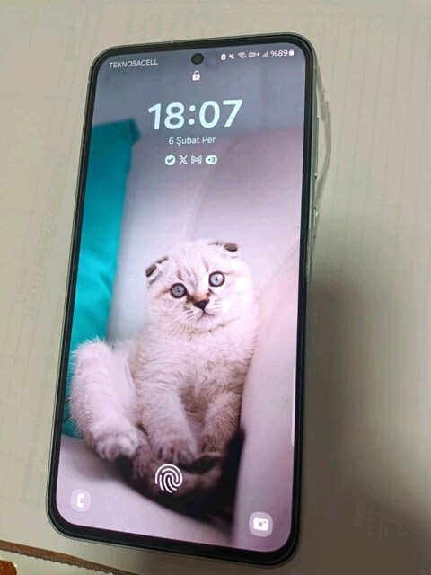 Samsung A55 ... ( 256 gb 8 Ram beyaz )