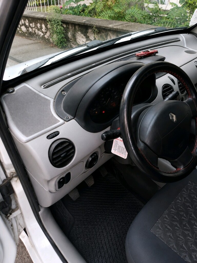 2003 MODEL KANGOO 1.9 - 4