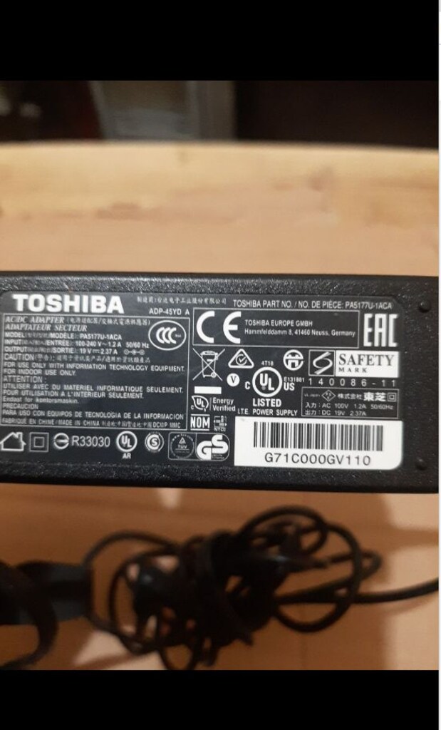 Toshiba 19v 2.37a pa5177u-1aca - 5