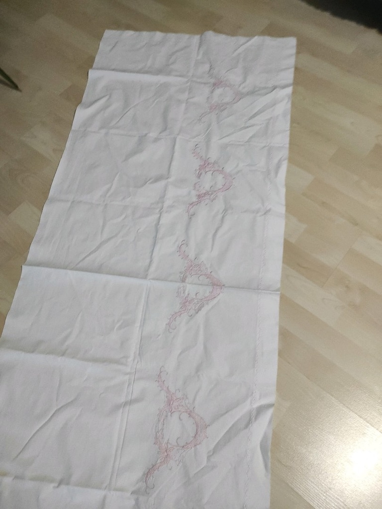 beyaz pembe nakış kayrola kenarı - 6