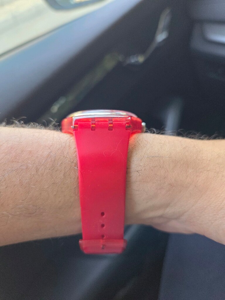 Swatch orjinal kırmızı saat - 3