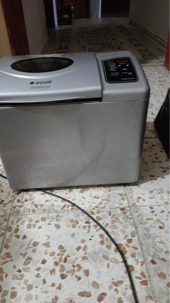 Arçelik K 2710 700 W 8 Programlı 1100 gr Ekmek Yapma Makinesi - 2