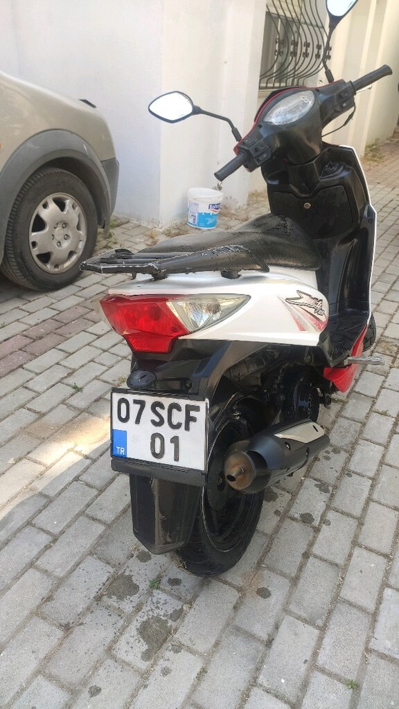 Sym 125 scooter motor - 2