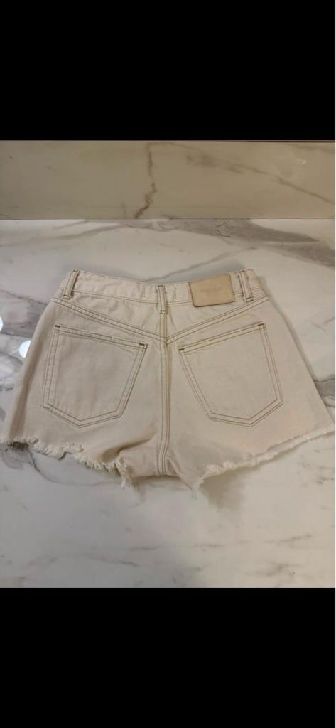 Pull&Bear Beyaz Yırtık Jean Şort - 3