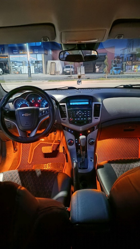 Chevrolet Cruze 2010 otomatik - 10