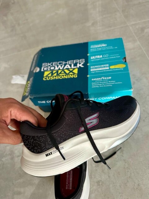 SIFIR 37 NUMARA SKECHERS AYAKKABI