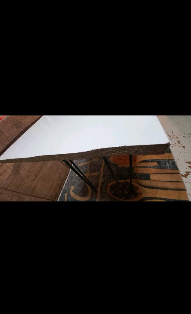 Metal Ayaklı Beyaz Masa – Çalışma / Laptop / Mutfak Masası - 2