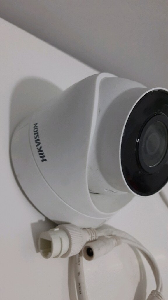 HIKVISION Dom kamera - 2