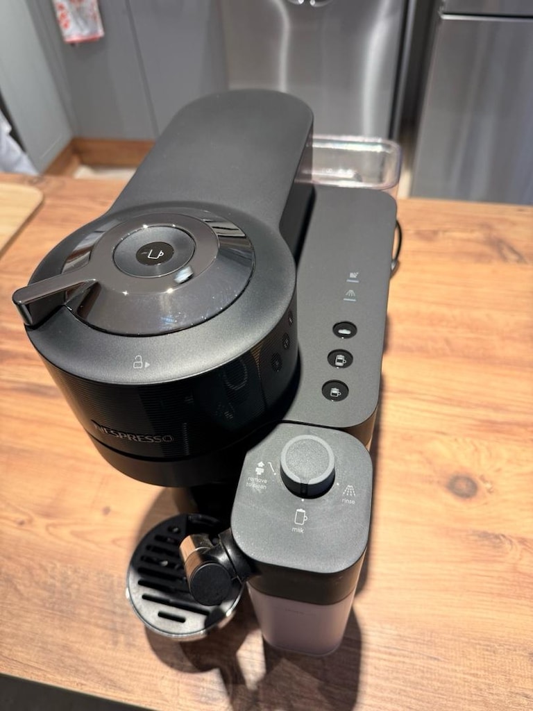 Kahve Makinesi Vertuo Lattisima Mate Black - 2