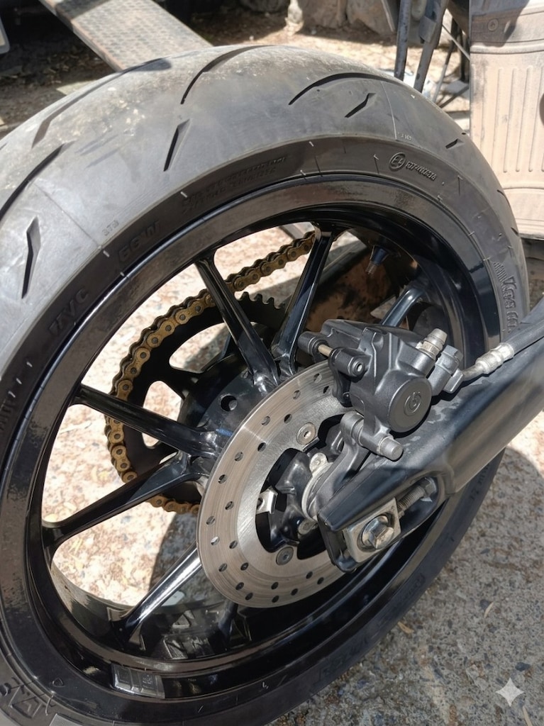 HUSQVARNA 610 SM SUPERMOTO - 4