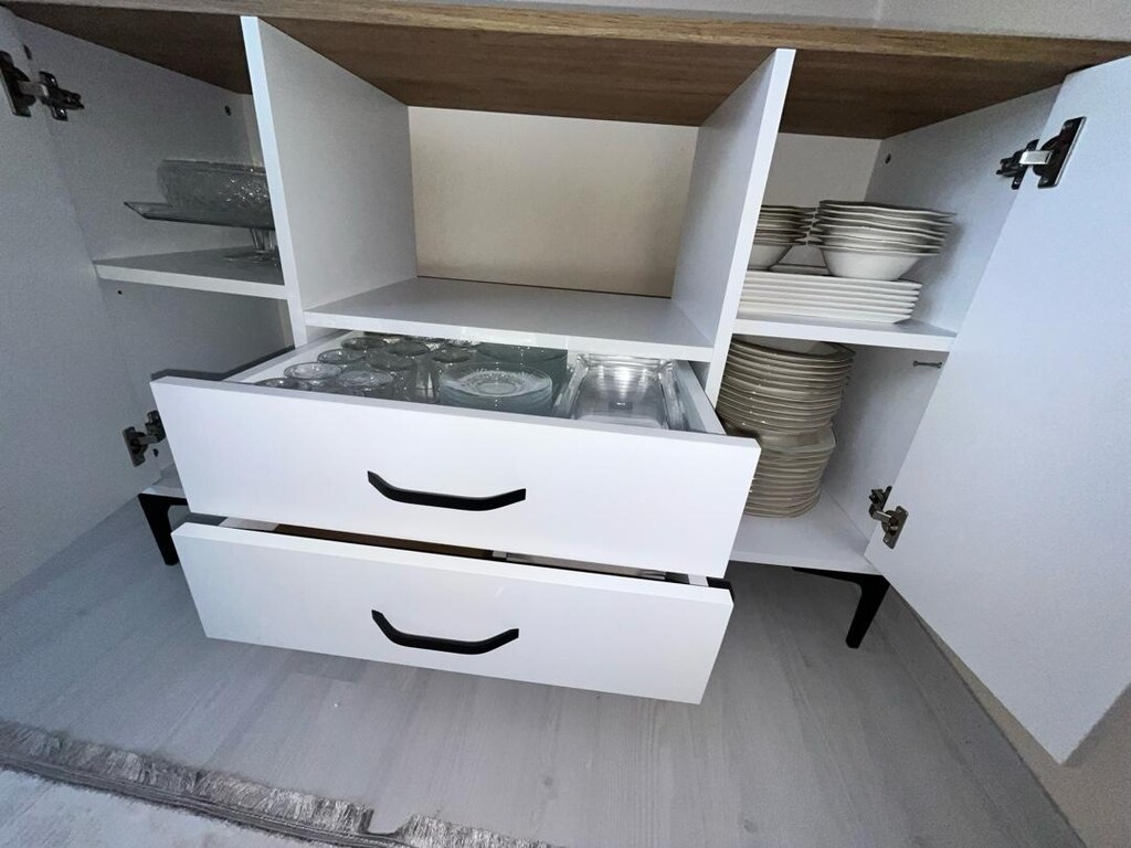 Modern Çok Amaçlı Konsol / Büfe – Temiz ve Kullanışlı - 10