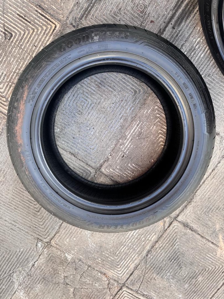 215/50/17 Goodyear 4 adet takım - 4