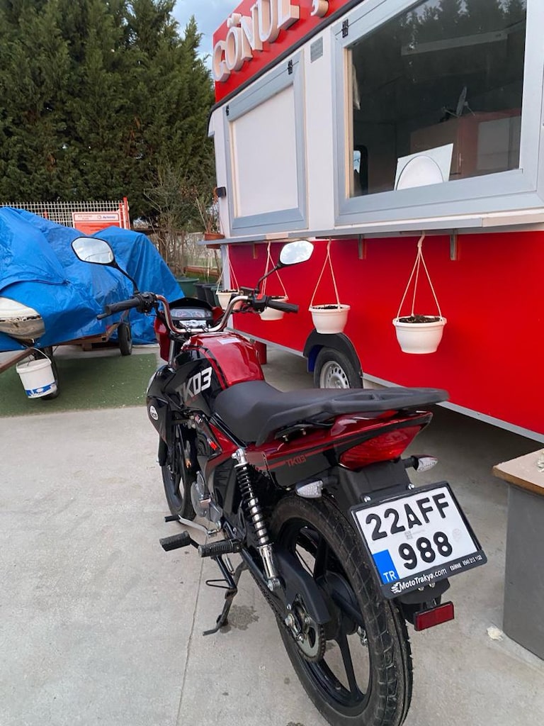 Kırmızı Siyah Motosiklet - 9