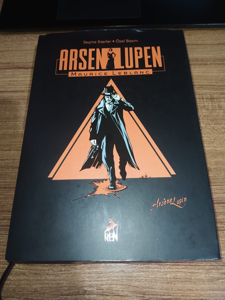 Arsen Lupen Özel Basım Ciltli Roman