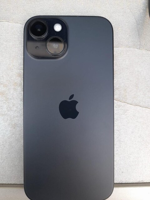 2 Aylık İphone 15 125 GB mat siyah