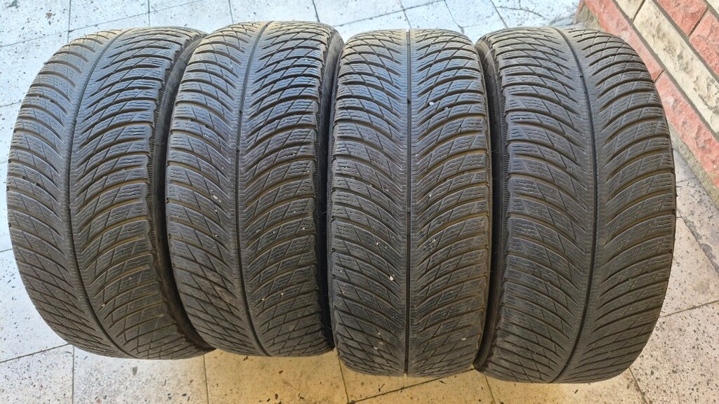 235 40 18 kışlık Michelin alpin 2024 - 7