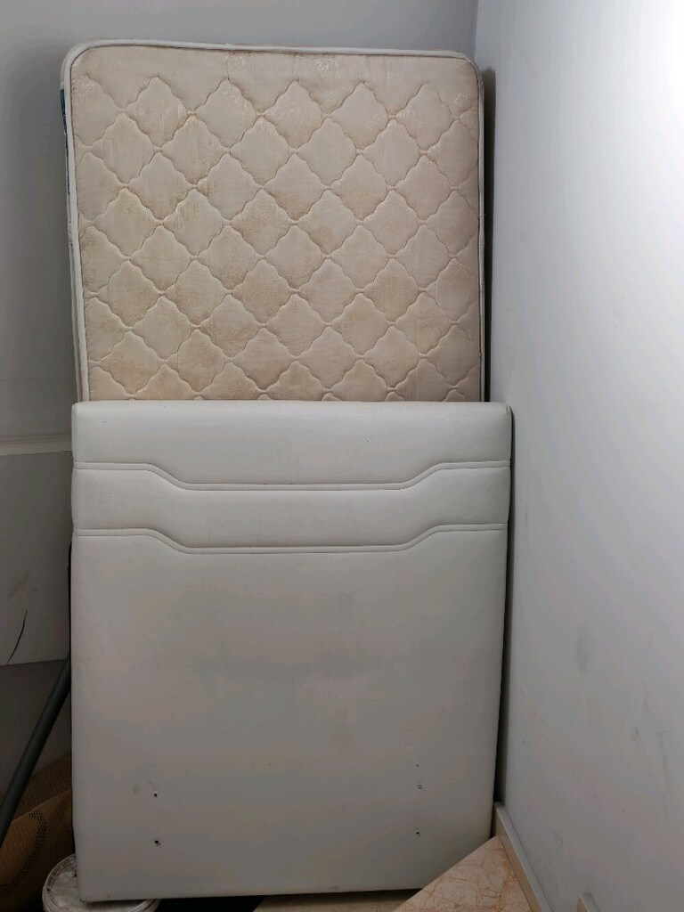 tek kişilik yatak 850 TL'ye başlık 300 TL'ye yer buca - 4