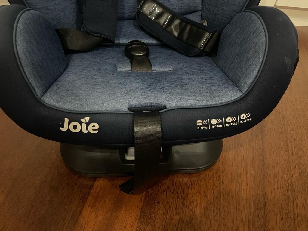 JOIE Oto Koltugu 0-36 kg - 9