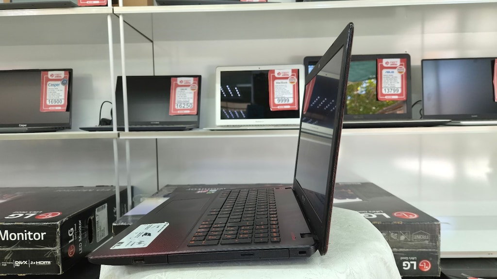 ABT BİLİŞİM – ASUS I i7-7700HQ 12 GB RAM 240 GB SSD GTX 950M - 9