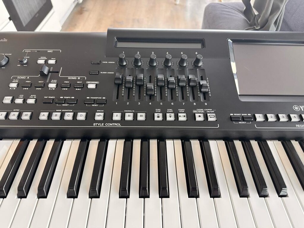 yamaha genos 2 dore den 4 yil garantili alindi hic sahne gormedi - 12