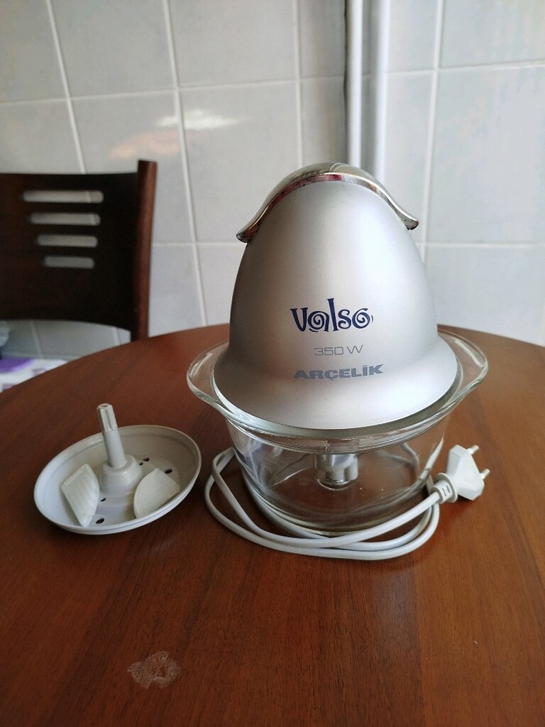 Sıfır gibi Arçelik Valso 350W doğrayıcı, cam hazne ve çoklu aparatlarl - 9