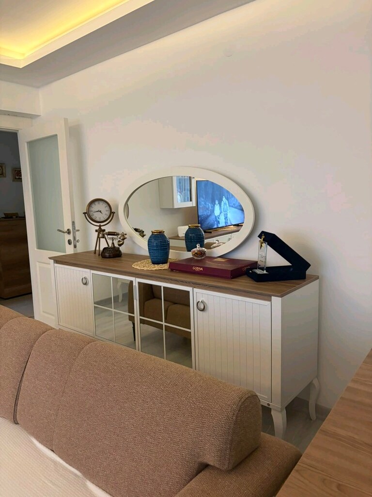 salon takımı masa +6 adet sandalye TV ünitesi - 3
