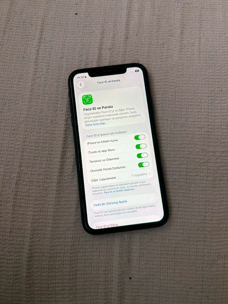 iPhone 11 TR (TAKAS OLUR) - 3