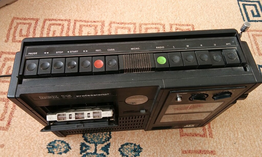 İTT marka radyolu kasetçalarlı vintage teyp - 5