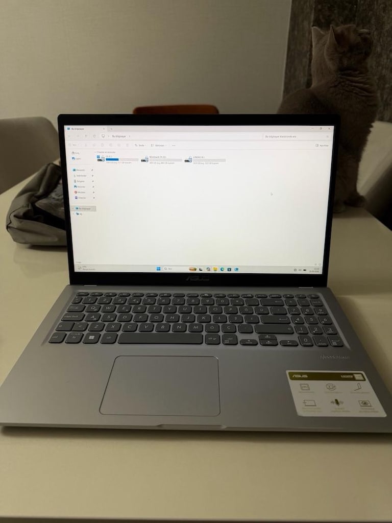 ASUS X515EA ÇOK TEMİZ LAPTOP - 4