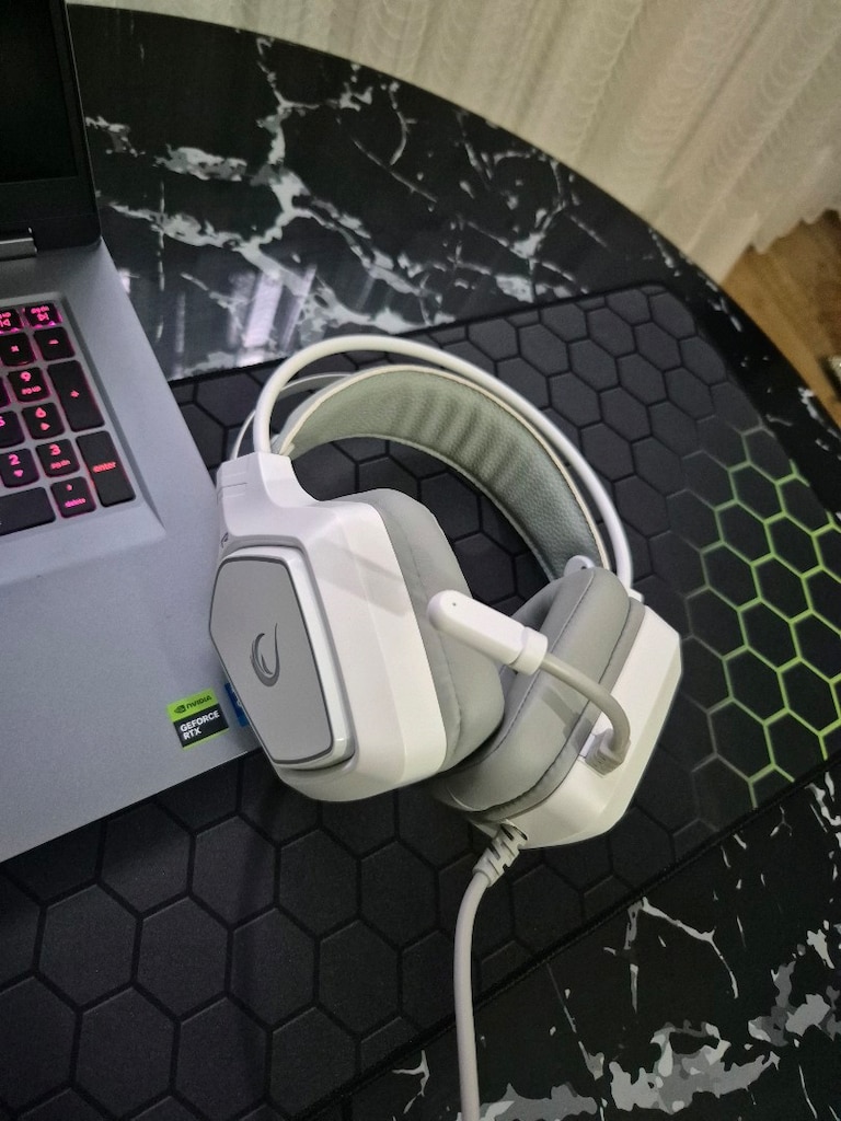 RTX 5060'LI GÜÇLÜ OYUNCU LAPTOPU – FULL GAMING SET - 10