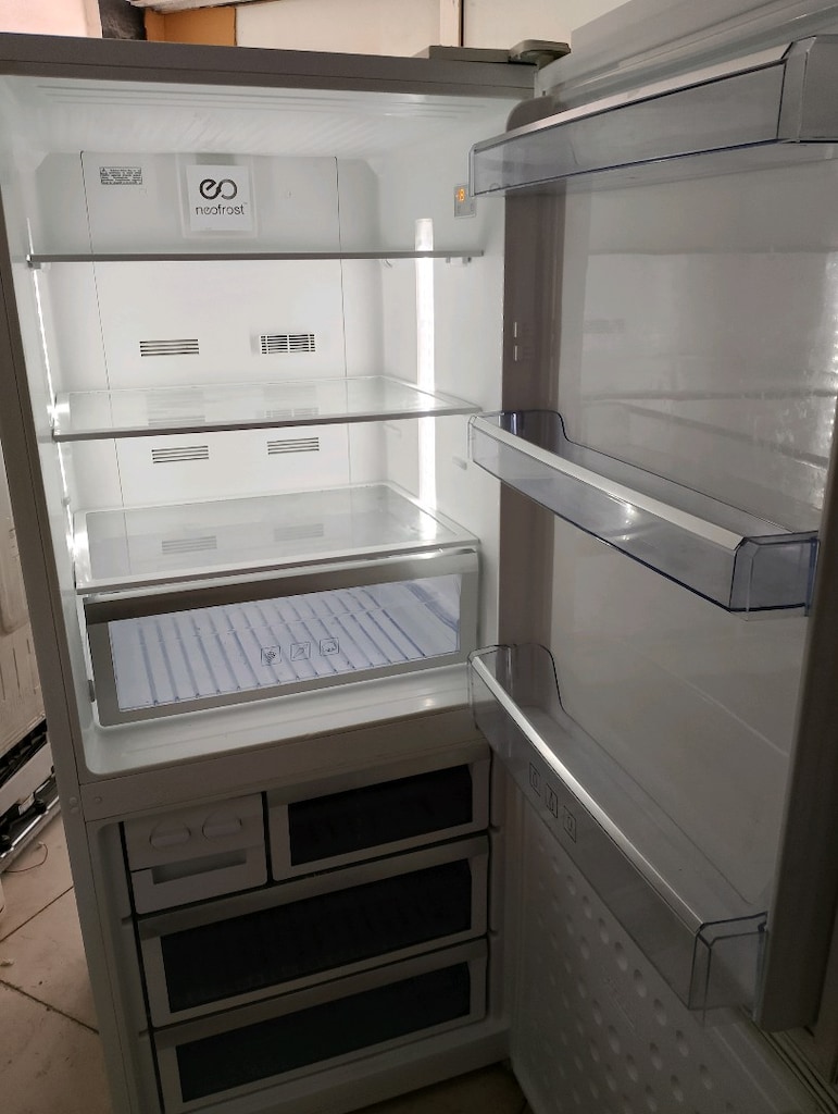 Beko nofros buzdolabı nakliye kurulum dağil sorunsuz - 4