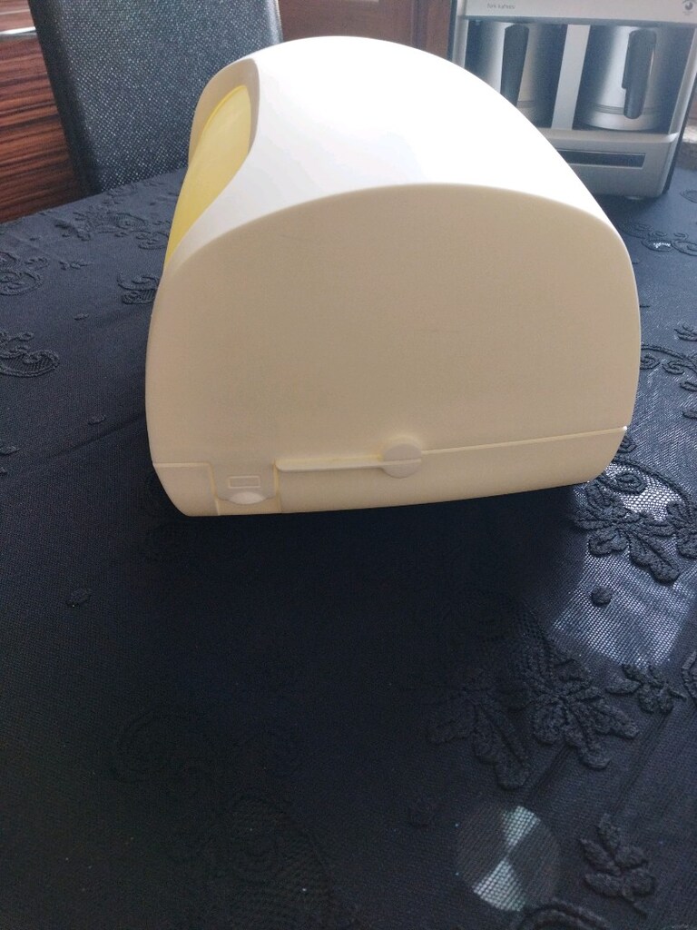 Tupperware ekmek kutusu sarı ve beyaz renkte - 15
