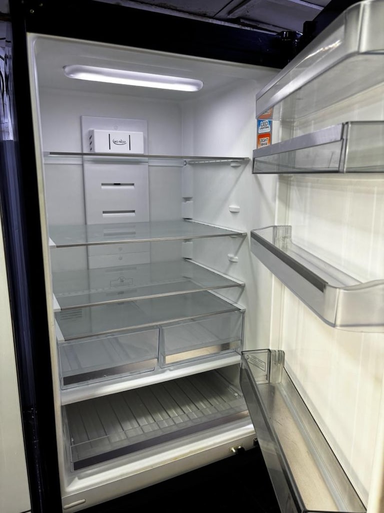Arçelik Siyah Cam 550 L Kombi - Nakliye ve Kurulum Ücretsiz - 2