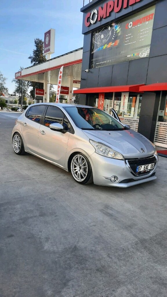 Peugeot 208 1.4 HDI 2012 - 3