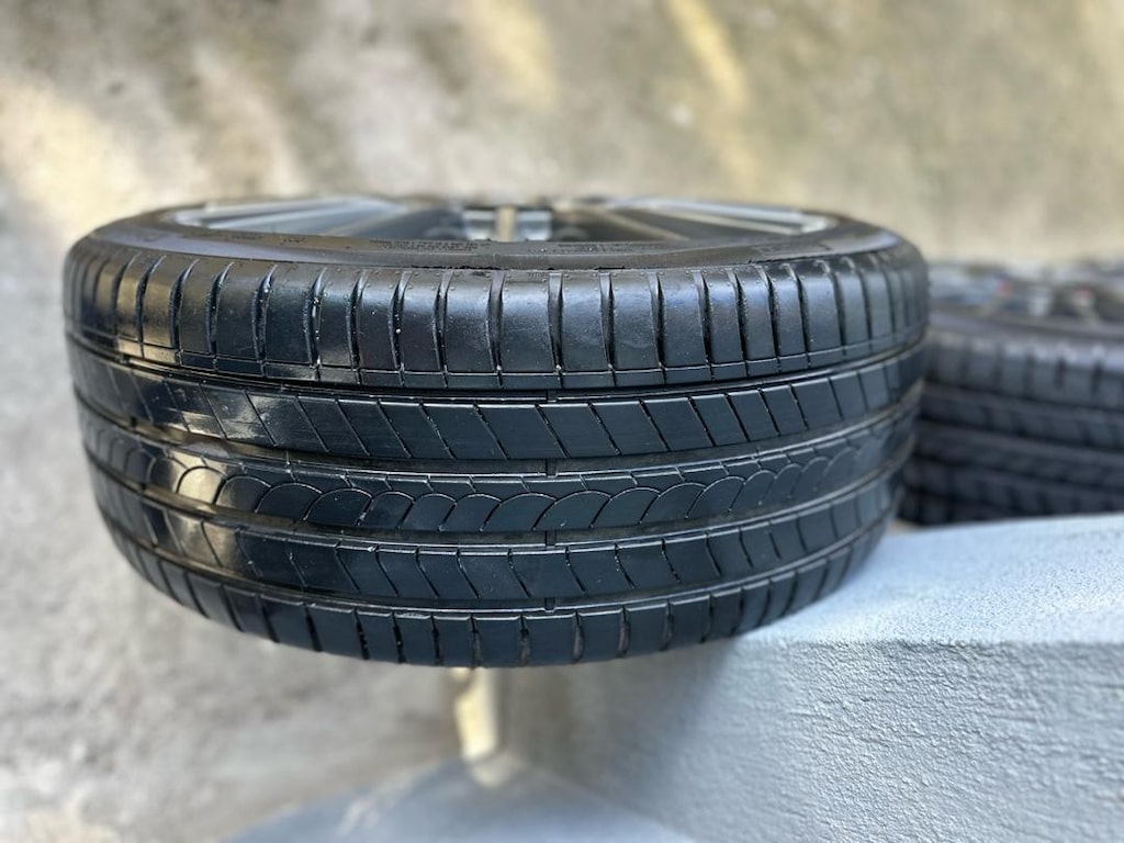 PİRELLİ LASTİK JANT TAKIMI FATURALI- 225/40/18 - 5x112 OZ RACİNG - 4