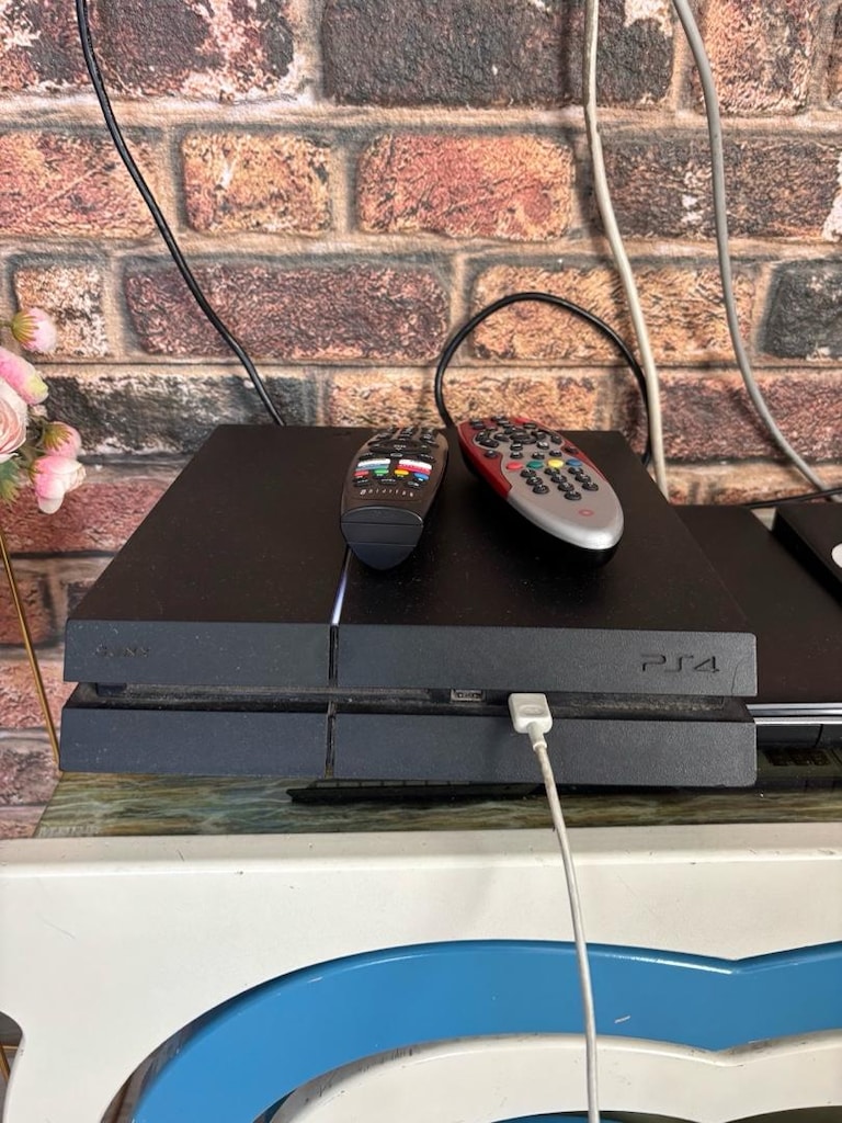 ps4 512gb - 8