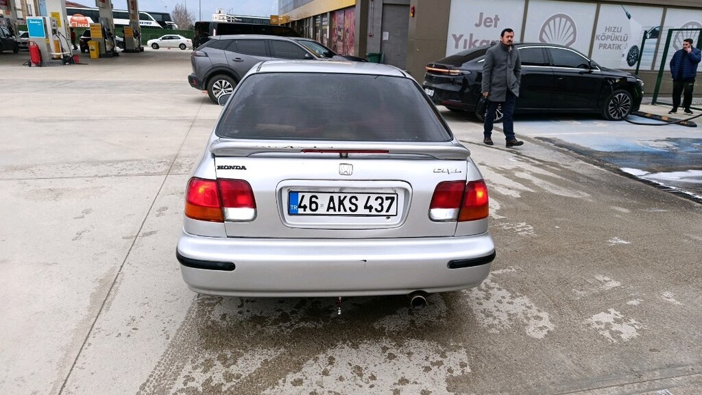 99 model 1.6 ies - 4
