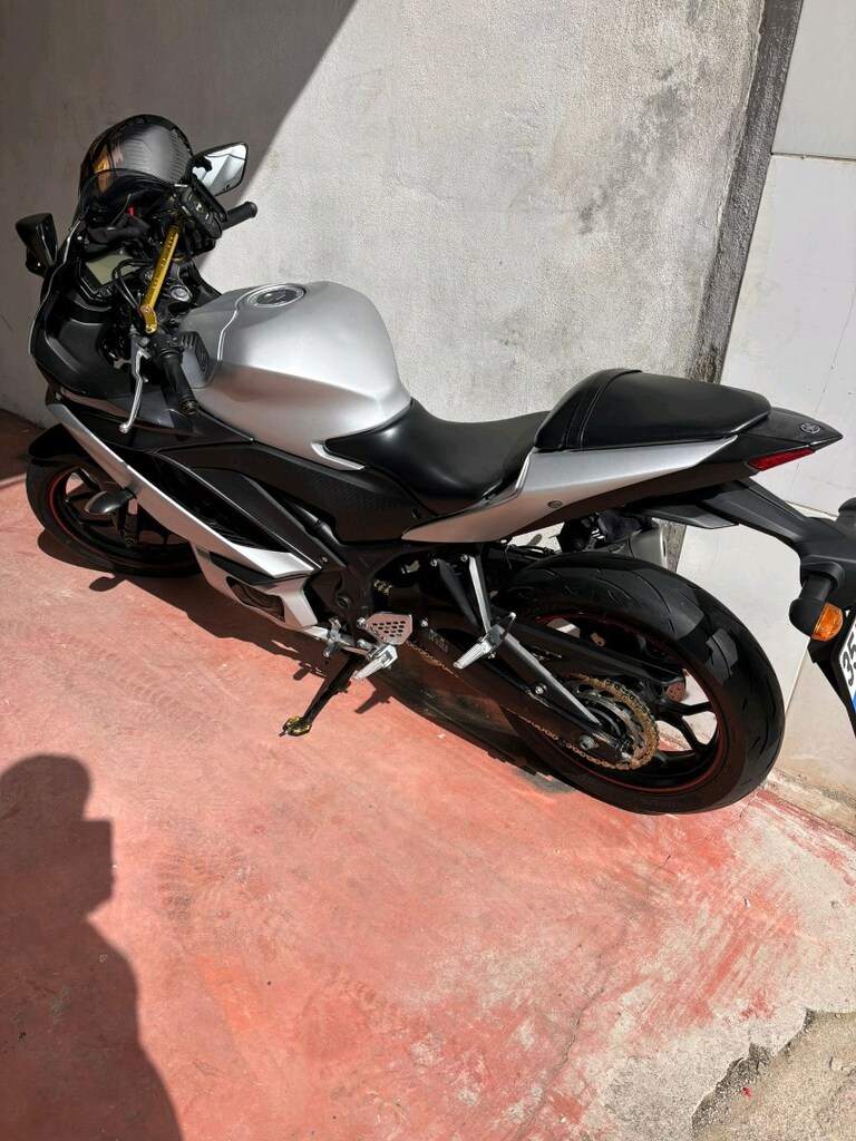 r25 - 7