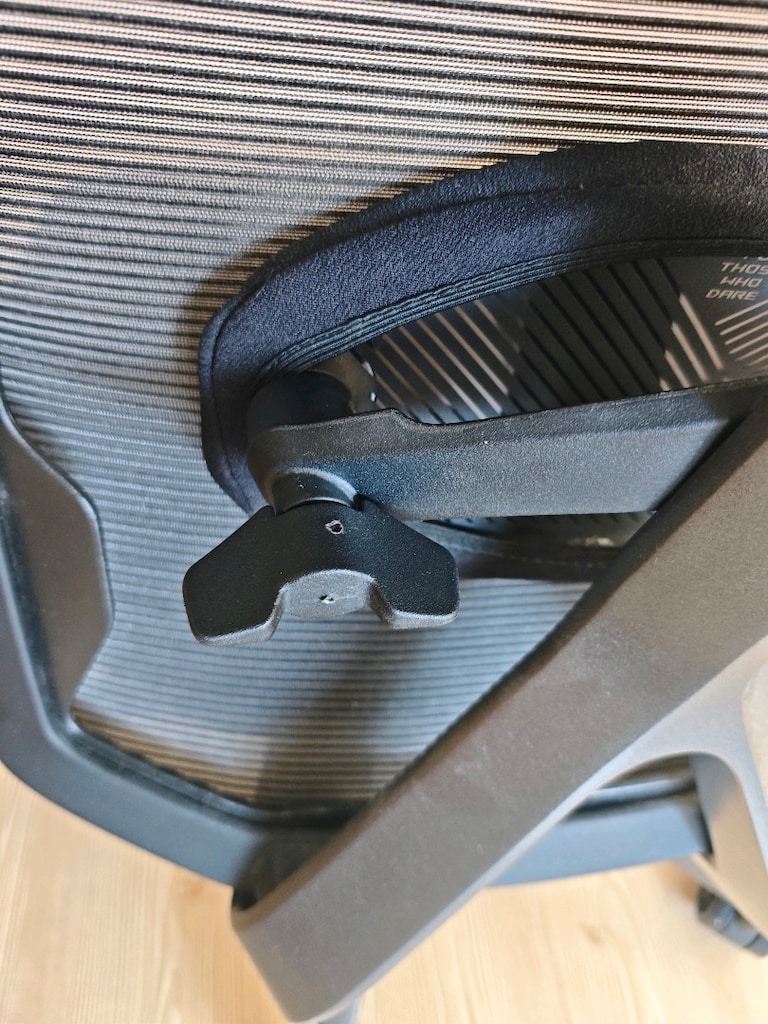 ASUS ROG Destrier Ergo (SL400) - 7