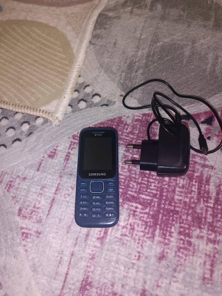 Samsung tuşlu asker yaşlı telefonu ciftsimli - 4