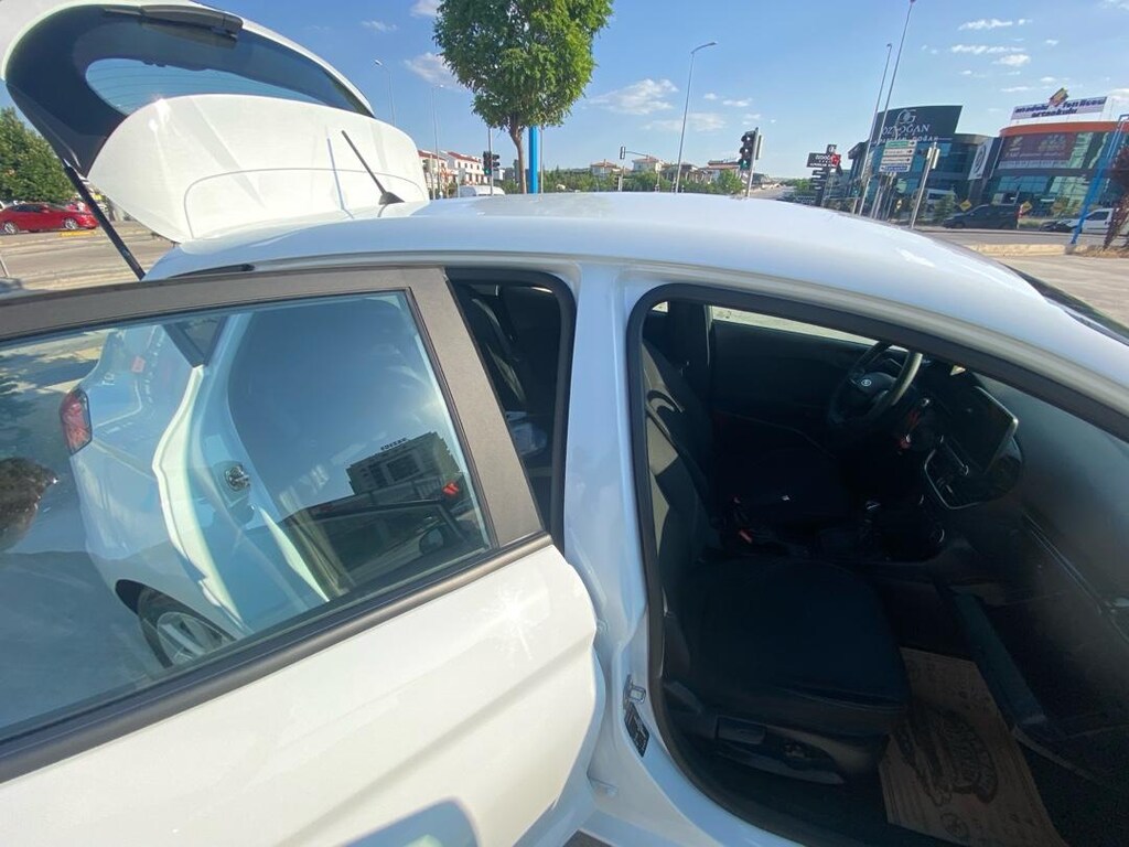 TEMİZ FORD FİESTA - 11