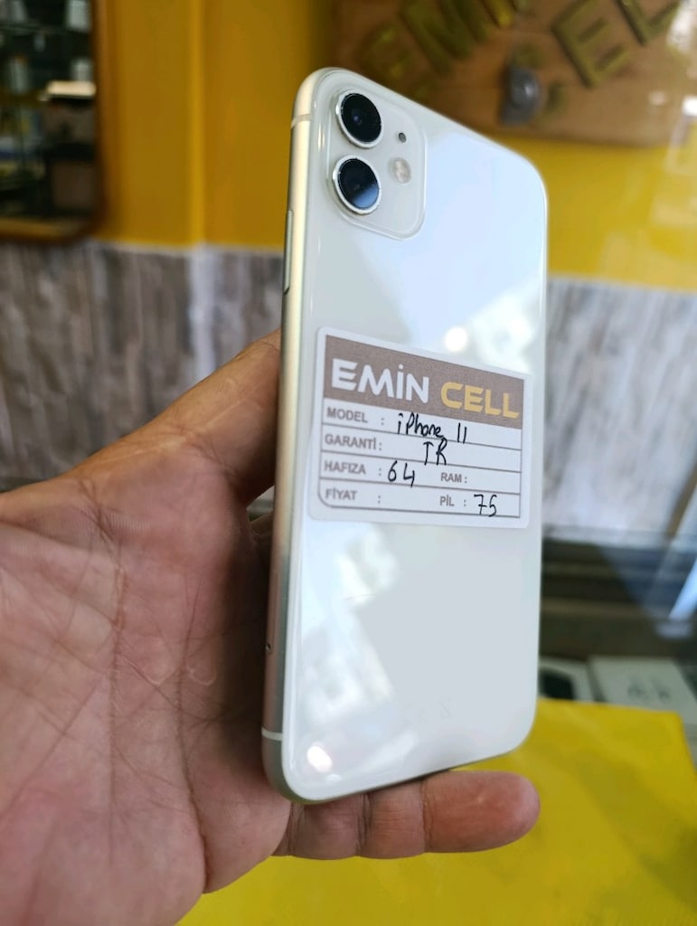 iPhone 11 TR - 4