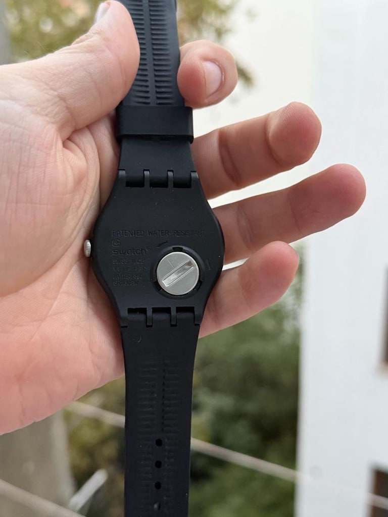 swatch siyah saat - 2