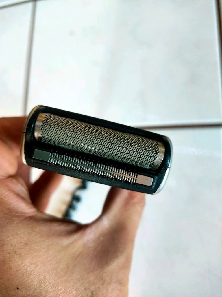 Braun 3615 . tıraş makinesi Hem şarjlı (kablosuz) hem de kablolu olara - 6