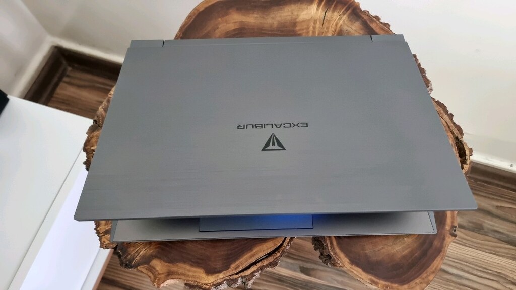 Excalibur i7-13620H RTX 5050 E.K 64 GB DDR5 RAM 1 TB SSD - 8