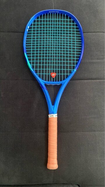 Yonex Ezone 100 Kafa 300 Gram L1 Grip