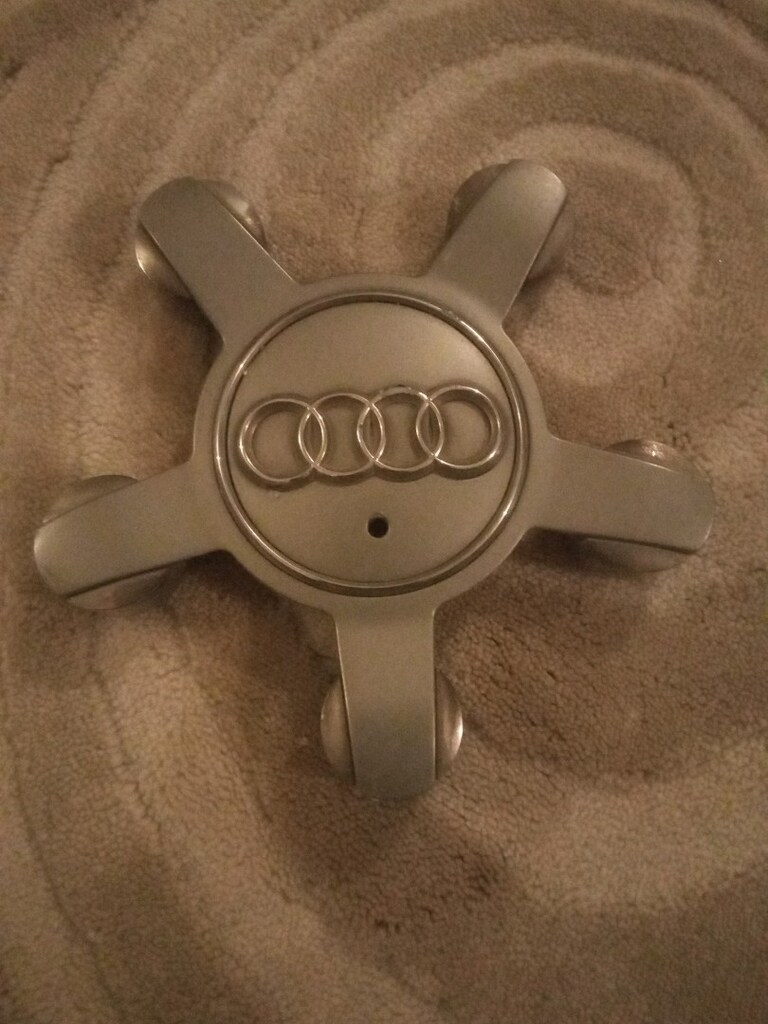 Audi ahtopot jant göbeği orjinal parça - 4